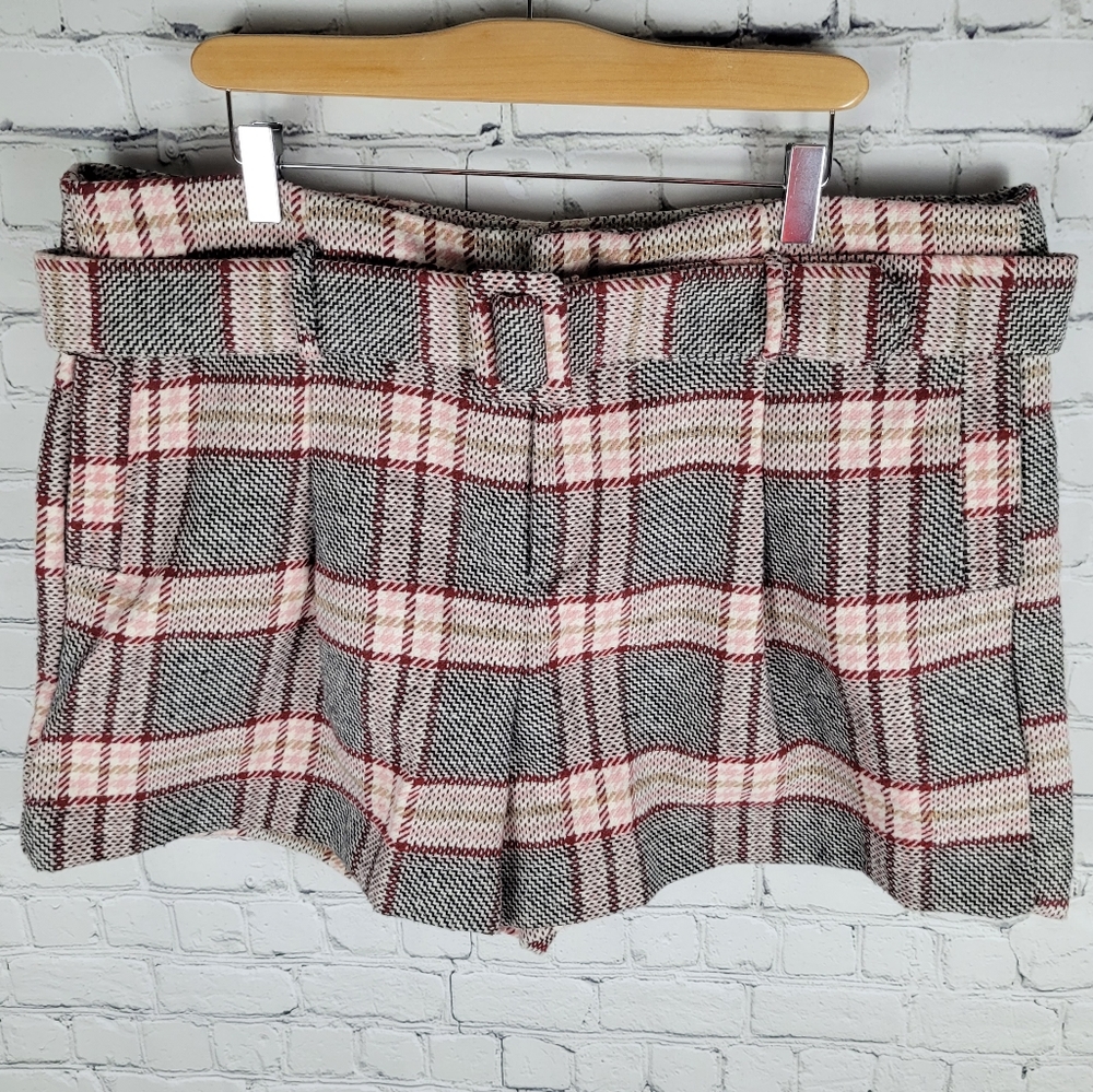 HAUTE MONDE | plaid tweed belted shorts